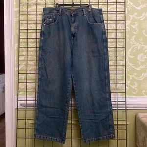 42 x 32 Koman jeans*